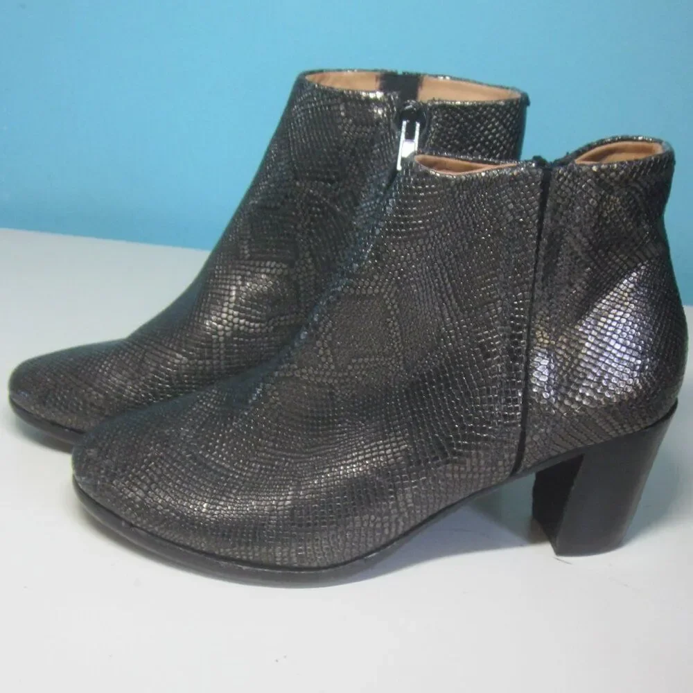 EsseUTEsse Italian Leather Booties Size 36 US 5.5 Metallic Snakeskin Side Zip